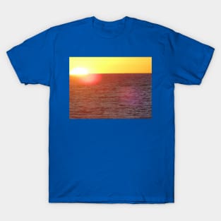 Sunset on the water T-Shirt